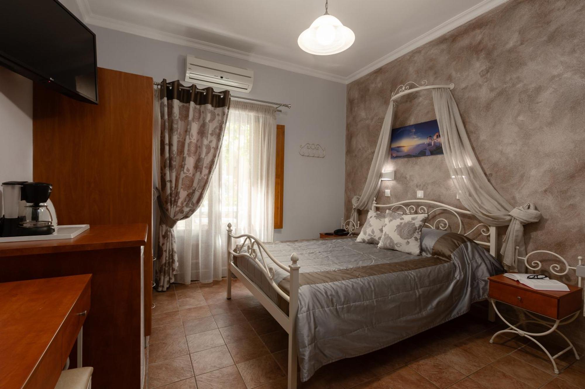 Polydefkis Hotel Камарі Екстер'єр фото