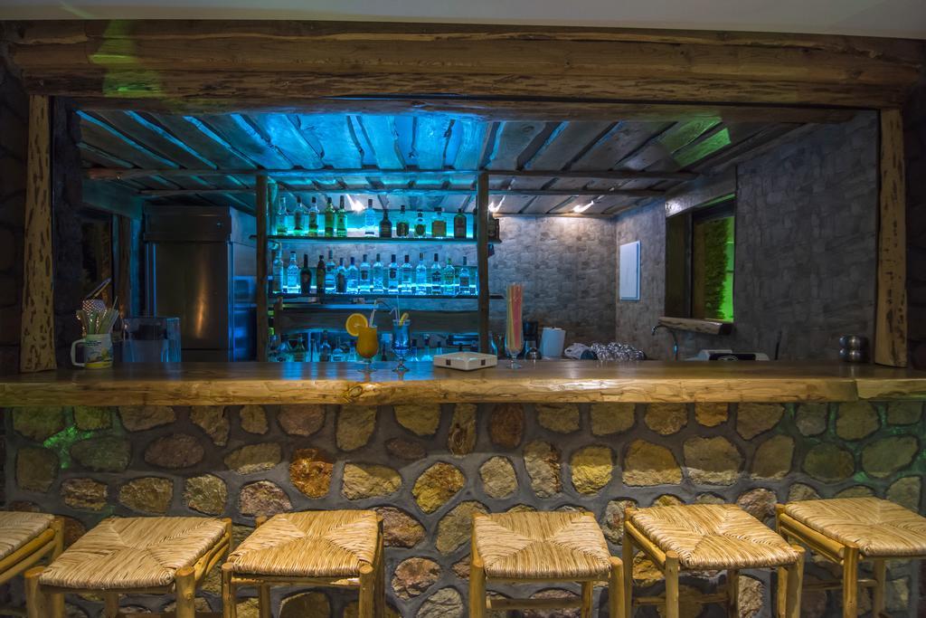 Polydefkis Hotel Камарі Екстер'єр фото